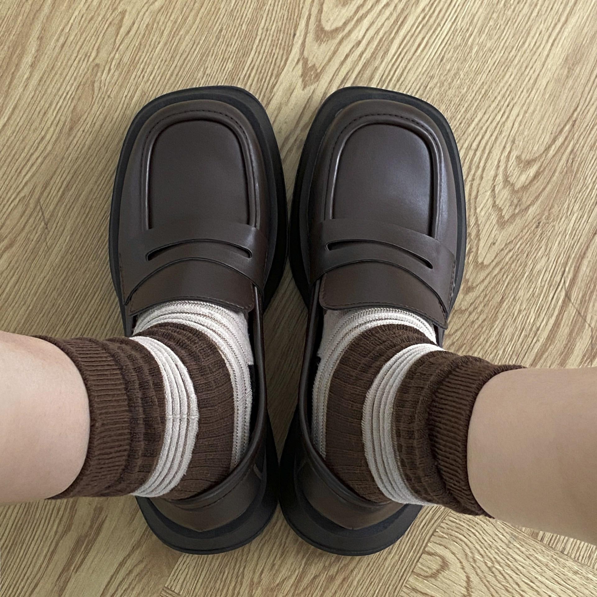 Женская обувь с закрытым носком и круглым носком, оксфорды на платформе, лоферы на меху, черные туфли на плоской подошве, повседневные женские кроссовки в британском стиле, мягкие кл.
Женская обувь с закрытым носком и круглым носком, оксфорды на платформе, лоферы на меху, черные туфли на плоской подошве, повседневные женские кроссовки в британском стиле, мягкие кл.