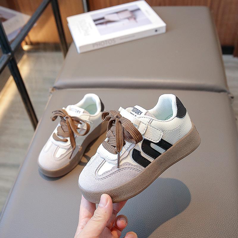 2026 Kids Versatile Black & White Sneakers: Spring/Autumn Casual & Sports Shoes for Girls & Boys Size 24: 15cm брудно-білий
2026 Kids Versatile Black & White Sneakers: Spring/Autumn Casual & Sports Shoes for Girls & Boys Size 24: 15cm брудно-білий