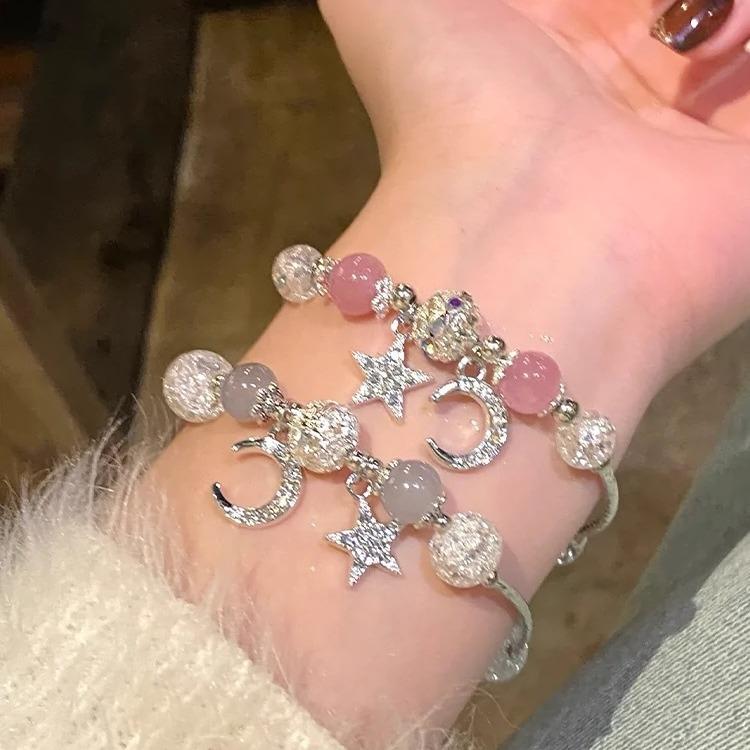 Berry crystal beaded bracelet, girls bracelet, bracelet, niche hand rope, exquisite fringed jewelry.
Berry crystal beaded bracelet, girls bracelet, bracelet, niche hand rope, exquisite fringed jewelry.