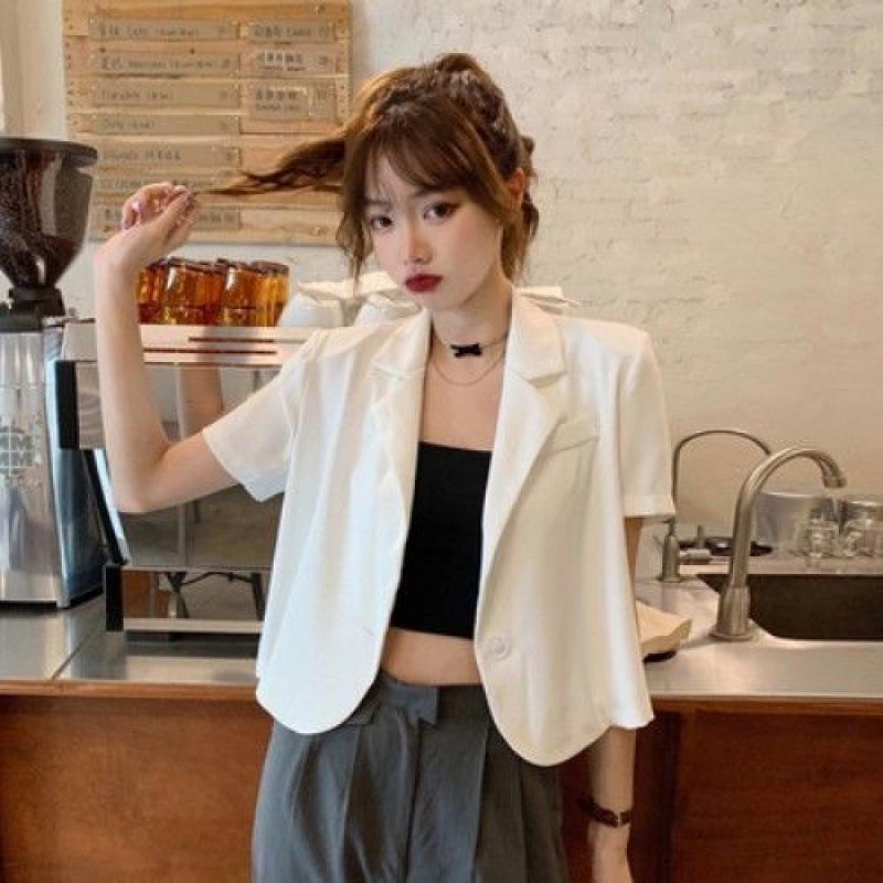 Women s Short-Sleeved Korean Drape Blazer: Trendy Loose Black Summer Jacket L
Women s Short-Sleeved Korean Drape Blazer: Trendy Loose Black Summer Jacket L