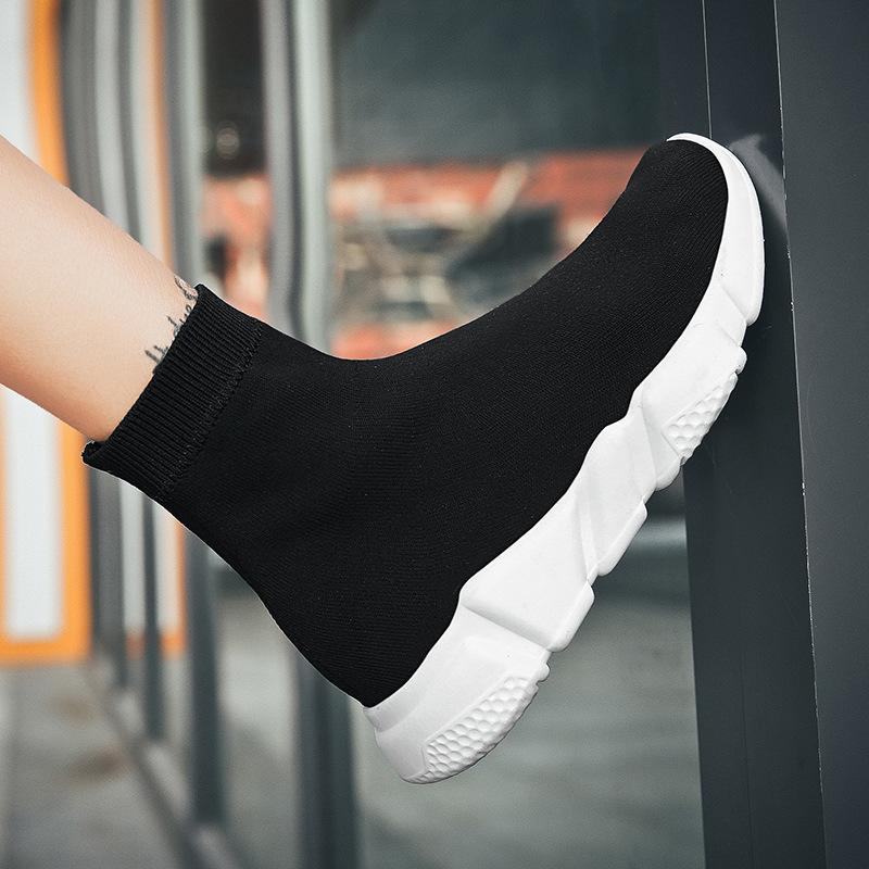 Large size winter new socks shoes men s high-top casual sports shoes fashion one-pedal men s couple shoes women 34
Large size winter new socks shoes men s high-top casual sports shoes fashion one-pedal men s couple shoes women 34
