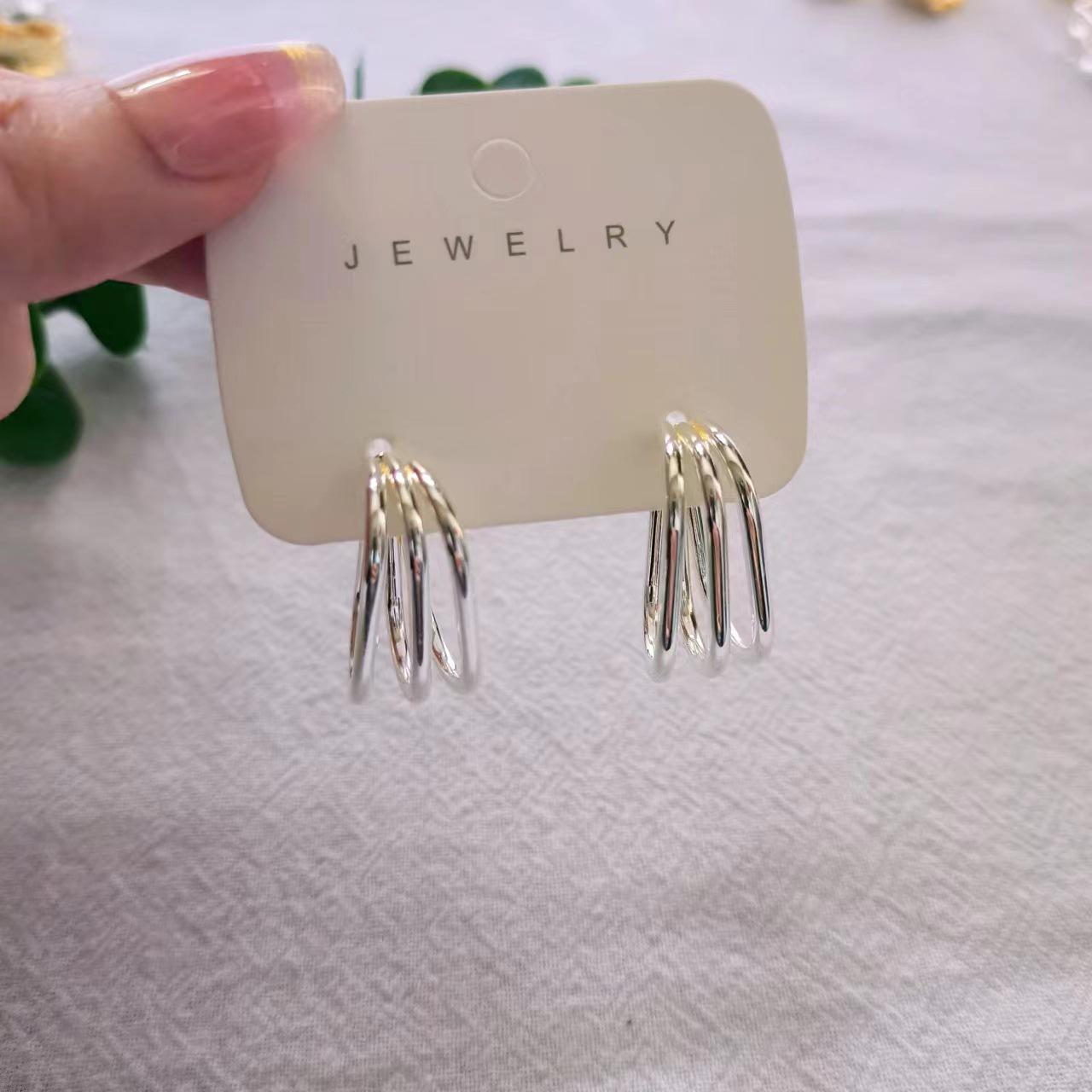 Шикарные геометрические многослойные серьги-пусеты из металла - Легкая роскошь, трендовая женская мода серебряный