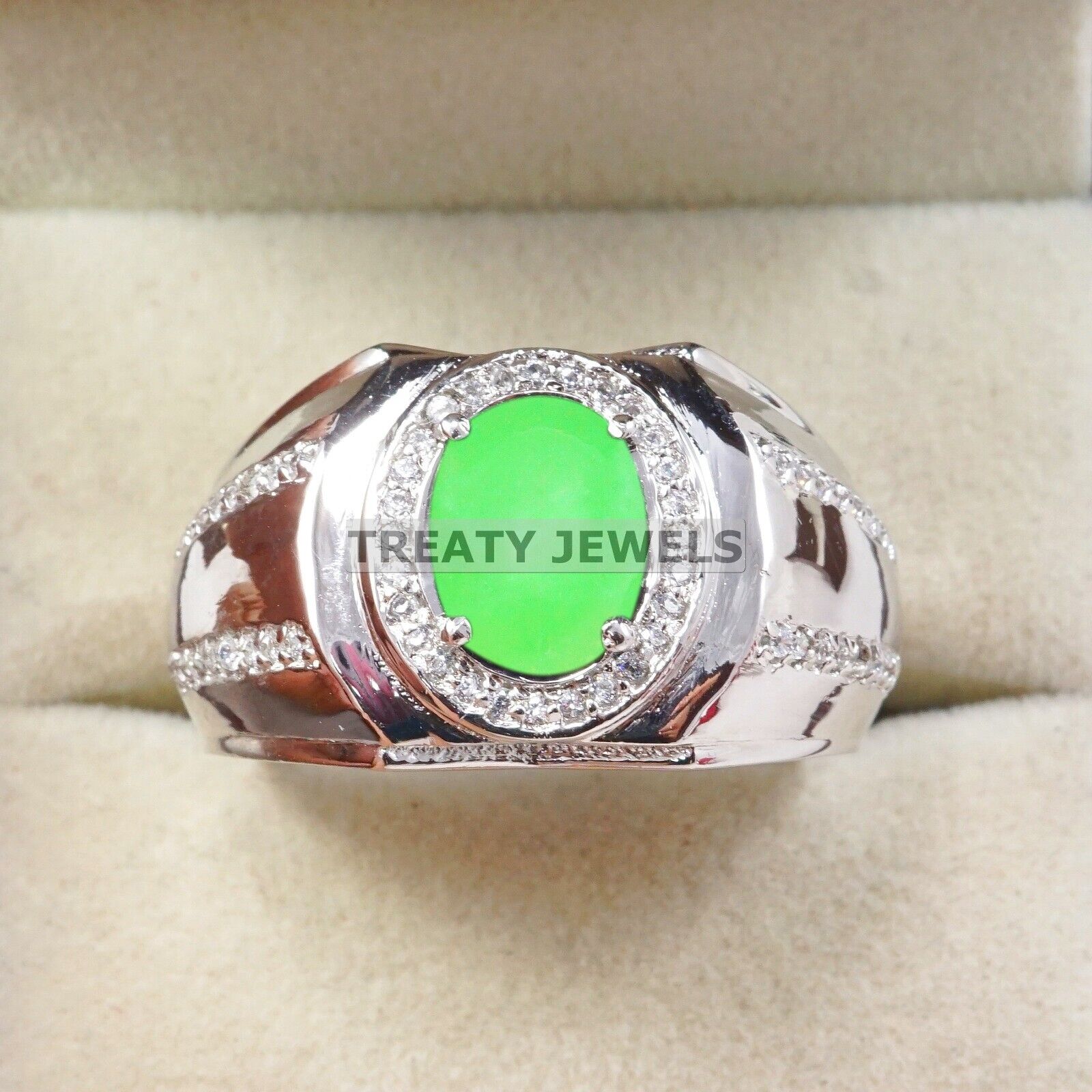 Jade Oval Cut Gemstone With 925 Sterling Silver Ring For Men s #B173 JL375675705856 4-16 US срібний
Jade Oval Cut Gemstone With 925 Sterling Silver Ring For Men s #B173 JL375675705856 4-16 US срібний