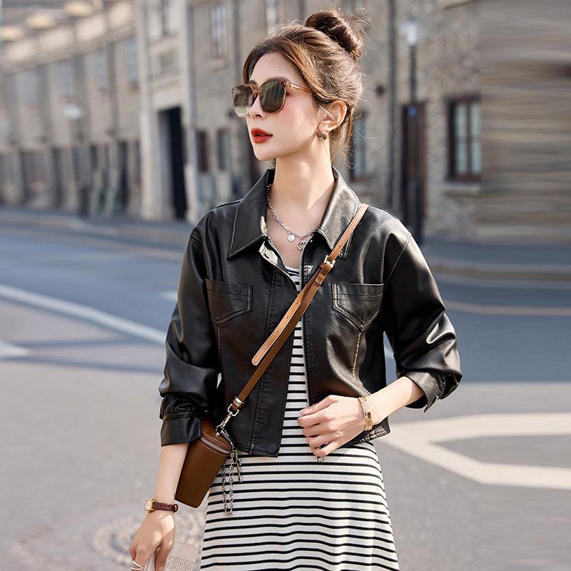 Женская мотоциклетная куртка в ретро-стиле из овчины - Весна/Осень 2025 L
Женская мотоциклетная куртка в ретро-стиле из овчины - Весна/Осень 2025 L