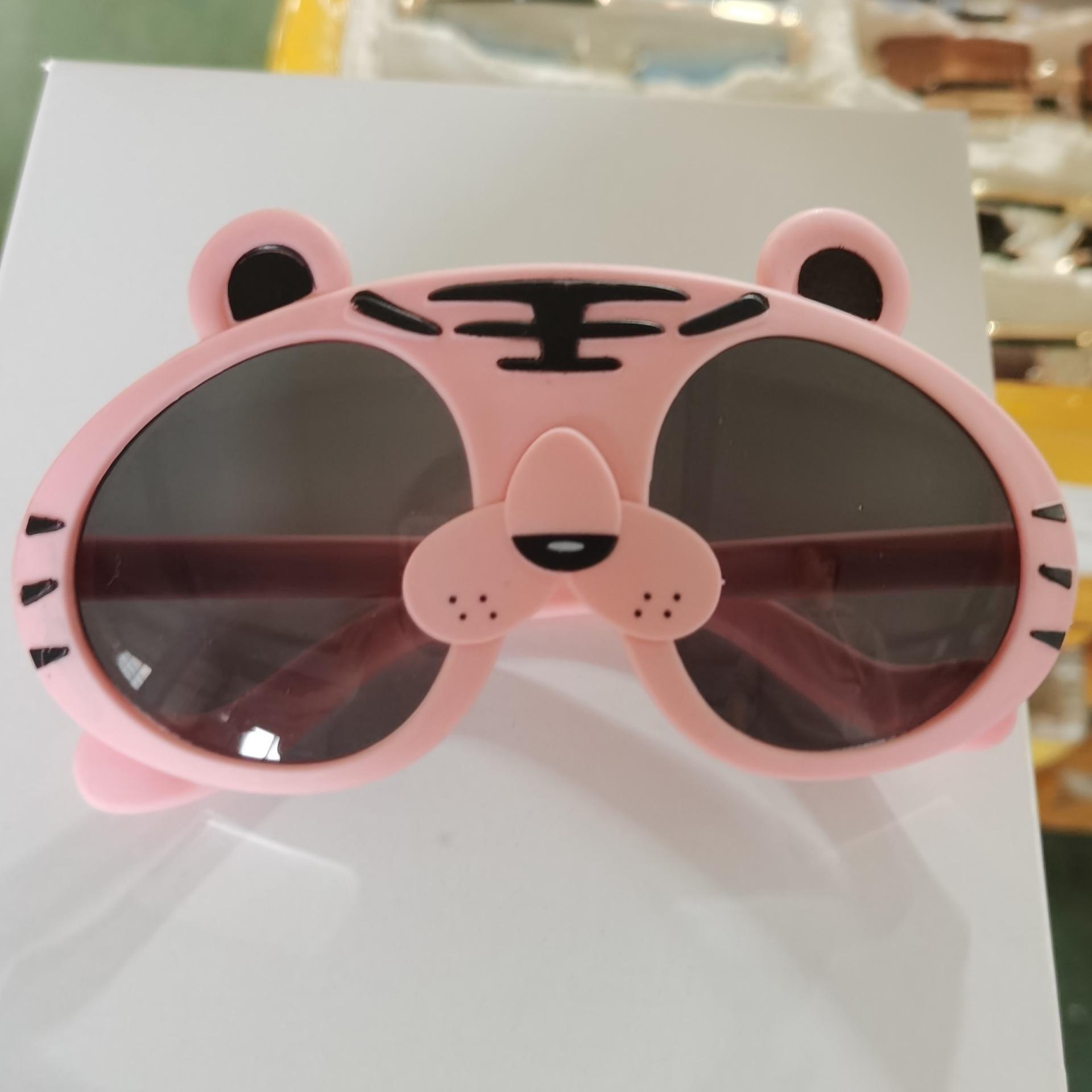 Солнцезащитные очки ретро смола и поликарбонат материалы УФ толстая оправа круглая для детей One size
Солнцезащитные очки ретро смола и поликарбонат материалы УФ толстая оправа круглая для детей One size