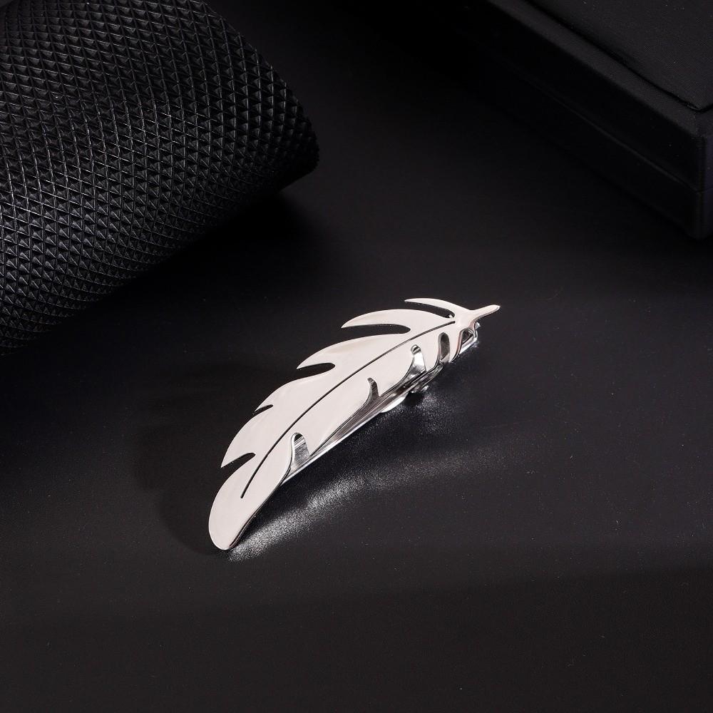 Simple Leaves Tie Clip Elegant Necktie Buckle Fashion Feather Tie Pin Gentle Men Style 4 Silver
Simple Leaves Tie Clip Elegant Necktie Buckle Fashion Feather Tie Pin Gentle Men Style 4 Silver