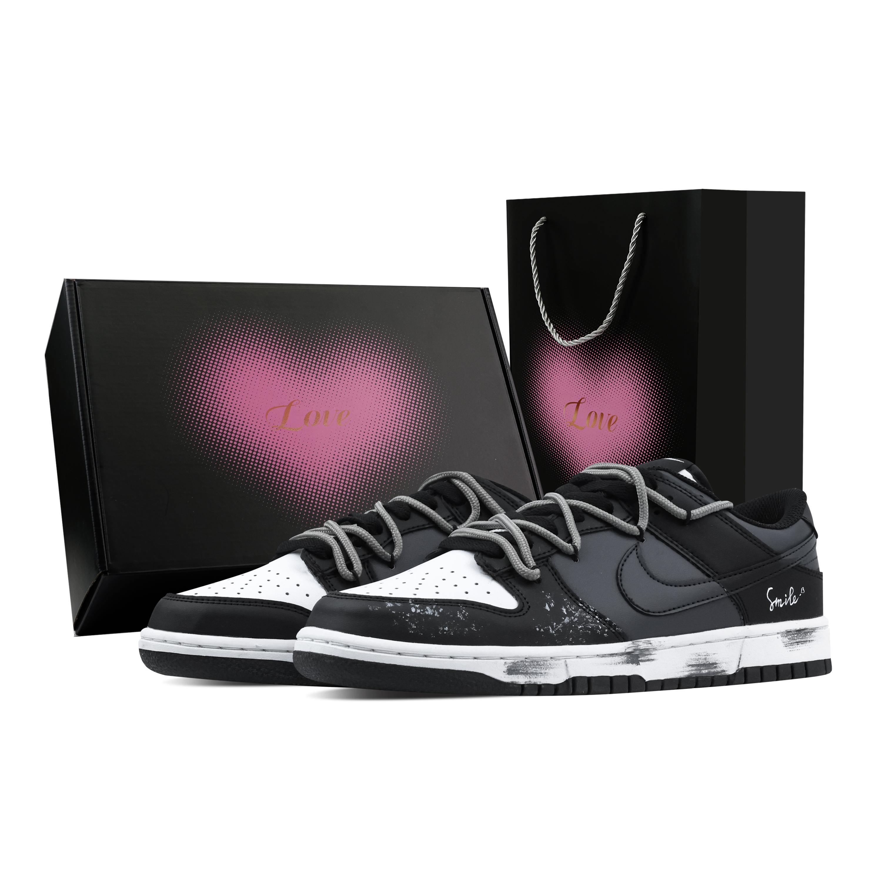 Nike Dunk Ink Stain Smile 1 Heart Box Abrasion Resistant Low top Skateboard Shoes Unisex Dark Gray HF5441-100(Team773-1-) 42.5
Nike Dunk Ink Stain Smile 1 Heart Box Abrasion Resistant Low top Skateboard Shoes Unisex Dark Gray HF5441-100(Team773-1-) 42.5