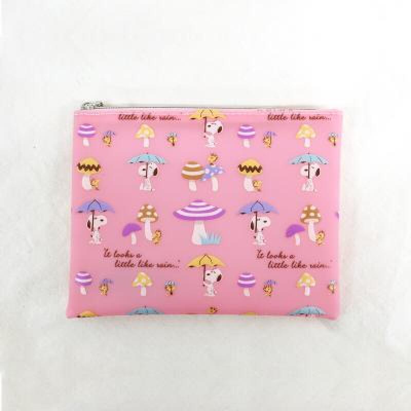 Snoopy Silicone Flat Pouch L
Snoopy Silicone Flat Pouch L