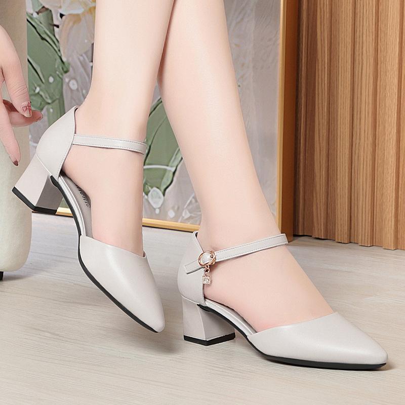 Spring and summer new white single shoes soft leather soft sole black work shoes women s hollow bag head one-word buckle belt women s leather shoes 41
Spring and summer new white single shoes soft leather soft sole black work shoes women s hollow bag head one-word buckle belt women s leather shoes 41