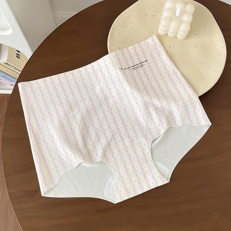 Ladies Summer Romantic Small Broken Flower Ice Silk No Trace Naked Waist 10A Antibacterial Crotch Small Flat Angle Briefs M рожевий
Ladies Summer Romantic Small Broken Flower Ice Silk No Trace Naked Waist 10A Antibacterial Crotch Small Flat Angle Briefs M рожевий