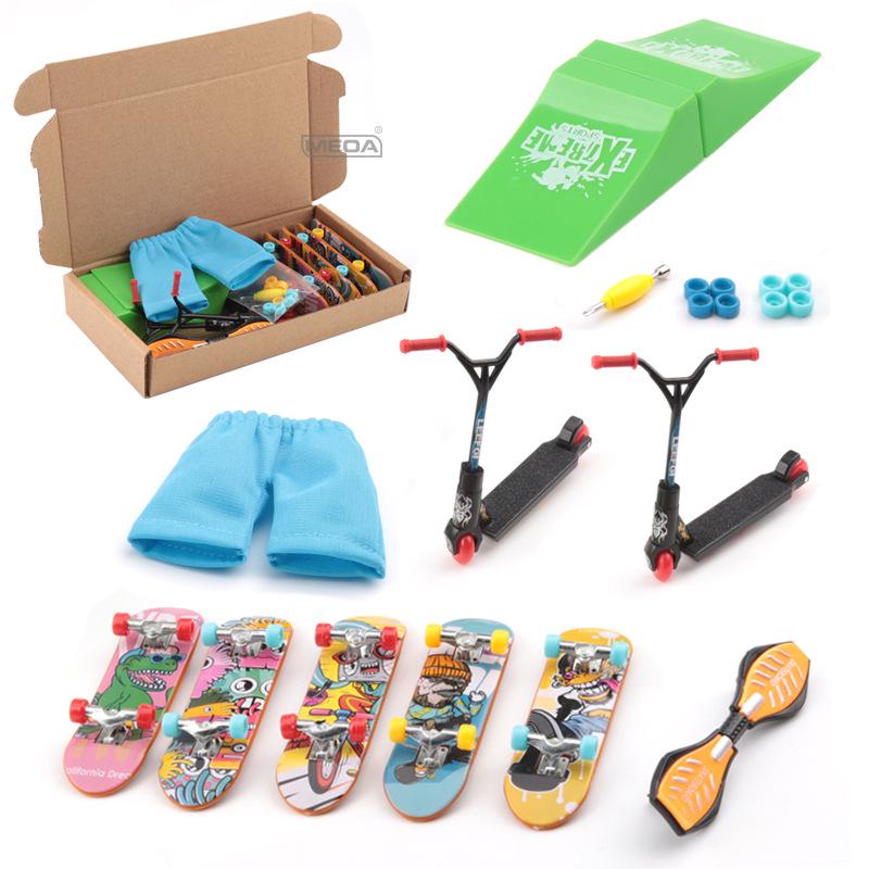 Finger Skateboard and Scooter Set with Pants – Two-Wheel Balance Toy Collection for Christmas
Finger Skateboard and Scooter Set with Pants – Two-Wheel Balance Toy Collection for Christmas