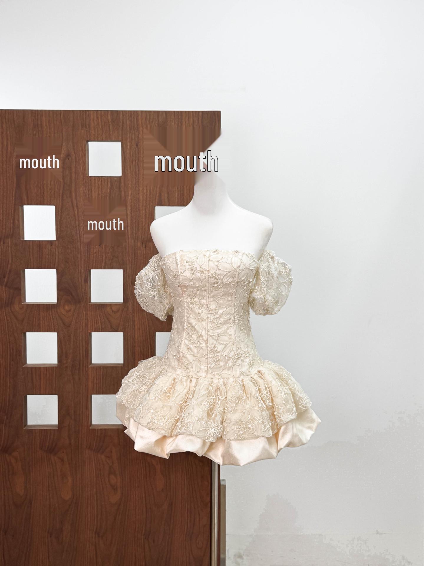 French Sweet Puff Sleeve Lace Bandeau Fluffy Skirt Birthday Dress M абрикосовий
French Sweet Puff Sleeve Lace Bandeau Fluffy Skirt Birthday Dress M абрикосовий