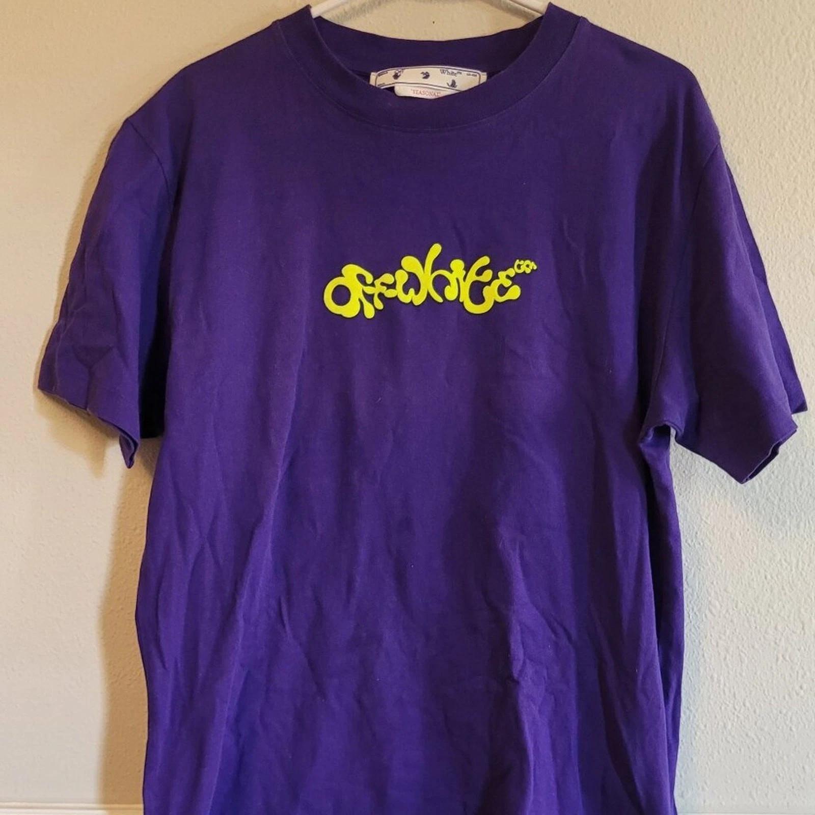 Off-White Purple Graffiti Logo Exactly the Opposite T-Shirt LG Seasonal XL
Off-White Purple Graffiti Logo Exactly the Opposite T-Shirt LG Seasonal XL