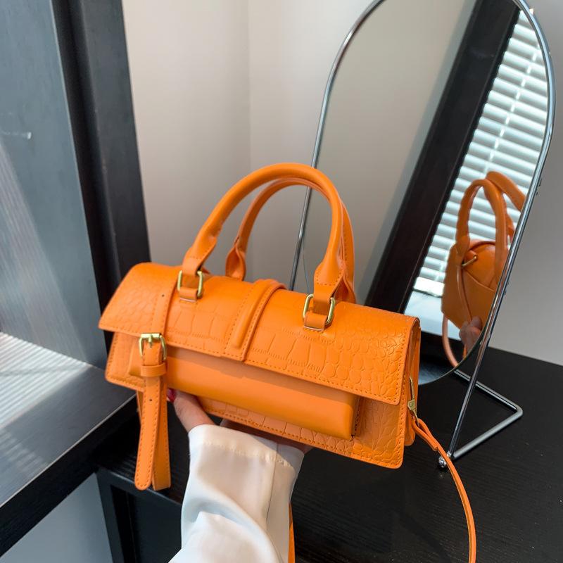 Fashion Women Handbags Tassel Leather Totes Bag Top-handle Embroidery Crossbody Bag Shoulder Bag Lady Simple Style Hand Bags
Fashion Women Handbags Tassel Leather Totes Bag Top-handle Embroidery Crossbody Bag Shoulder Bag Lady Simple Style Hand Bags