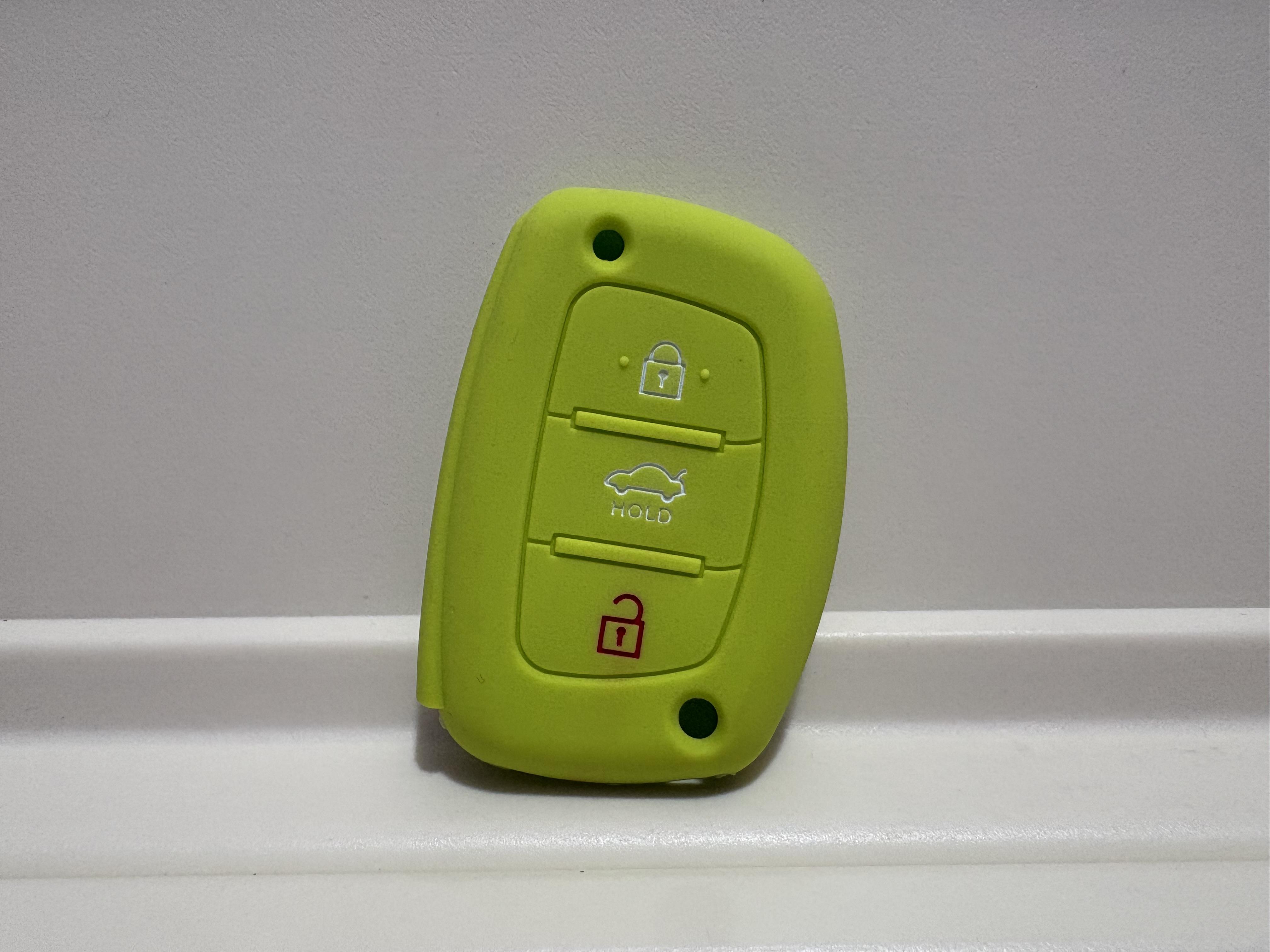 1Pc New Replacement Silicone Rubber Key Case For Hyundai IX35 Santa Fe Flip Remote Shell 3 Button Car Styling Blank колір зеленого яблука
1Pc New Replacement Silicone Rubber Key Case For Hyundai IX35 Santa Fe Flip Remote Shell 3 Button Car Styling Blank колір зеленого яблука