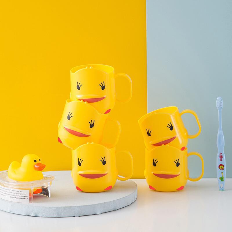 Vogue Kids Wash Cups Мультфильм PP Желтая утка Модная домашняя жизнь Симпатичная чашка для зубной щетки в ванной комнате
Vogue Kids Wash Cups Мультфильм PP Желтая утка Модная домашняя жизнь Симпатичная чашка для зубной щетки в ванной комнате