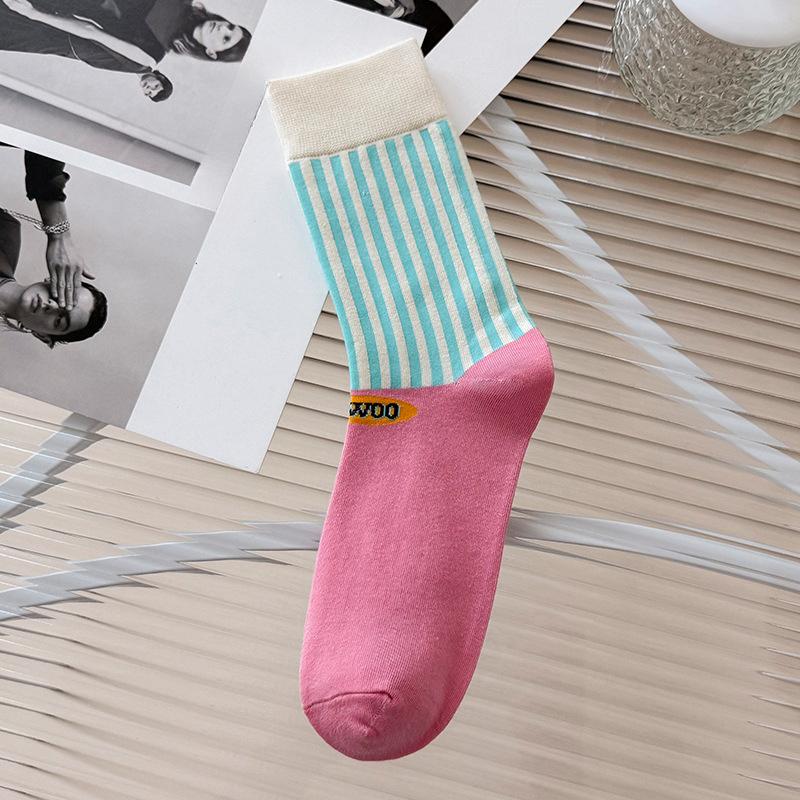 Женские весенне-осенние трендовые личностные милые гольфы в вертикальную полоску с цветовым контрастом и надписью 1 pair розы красного
Женские весенне-осенние трендовые личностные милые гольфы в вертикальную полоску с цветовым контрастом и надписью 1 pair розы красного