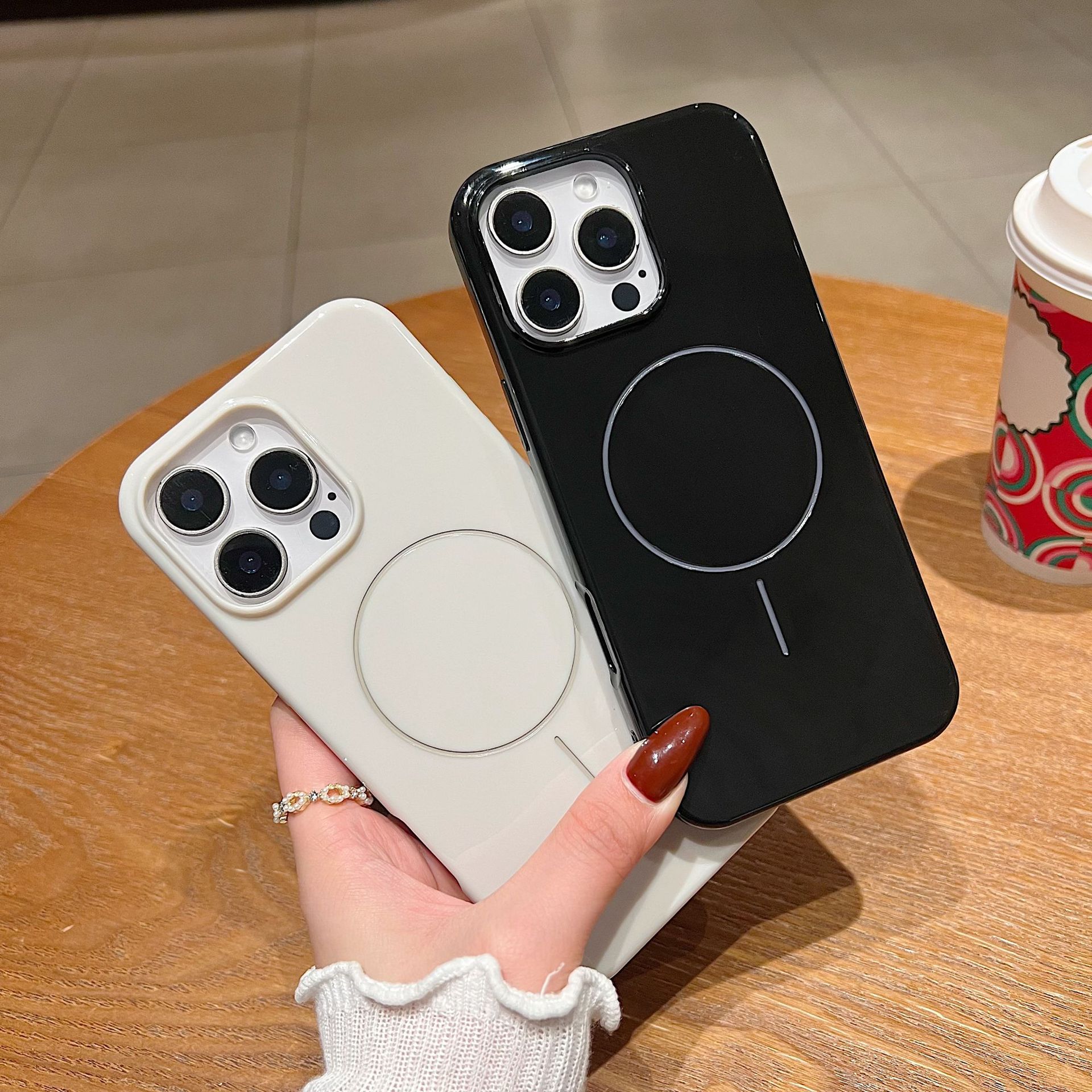 Suitable for Apple 16PM Fine Magnetic Ring 15Pro Silicone Glossy Case 14pm Solid Color Full Cover 13 Liquid Protective Case Apple 11
Suitable for Apple 16PM Fine Magnetic Ring 15Pro Silicone Glossy Case 14pm Solid Color Full Cover 13 Liquid Protective Case Apple 11