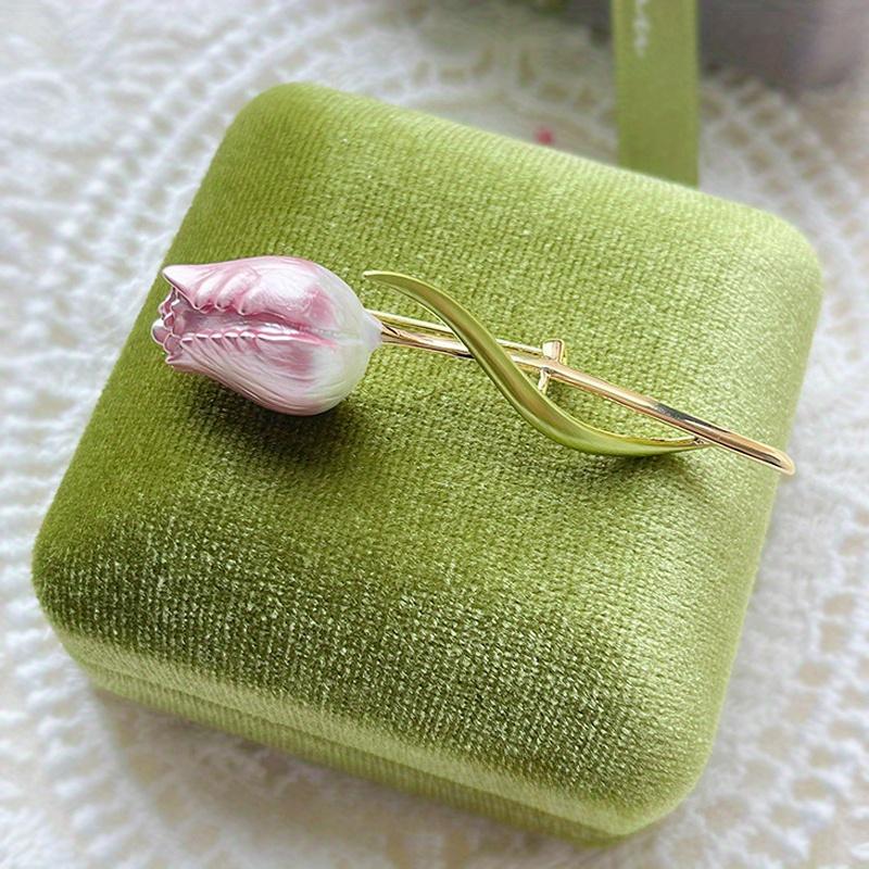 Elegant Women Men Enamel Tulip Brooch Badges Classic Lady Clothing Coat Flower Pin розовый
Elegant Women Men Enamel Tulip Brooch Badges Classic Lady Clothing Coat Flower Pin розовый