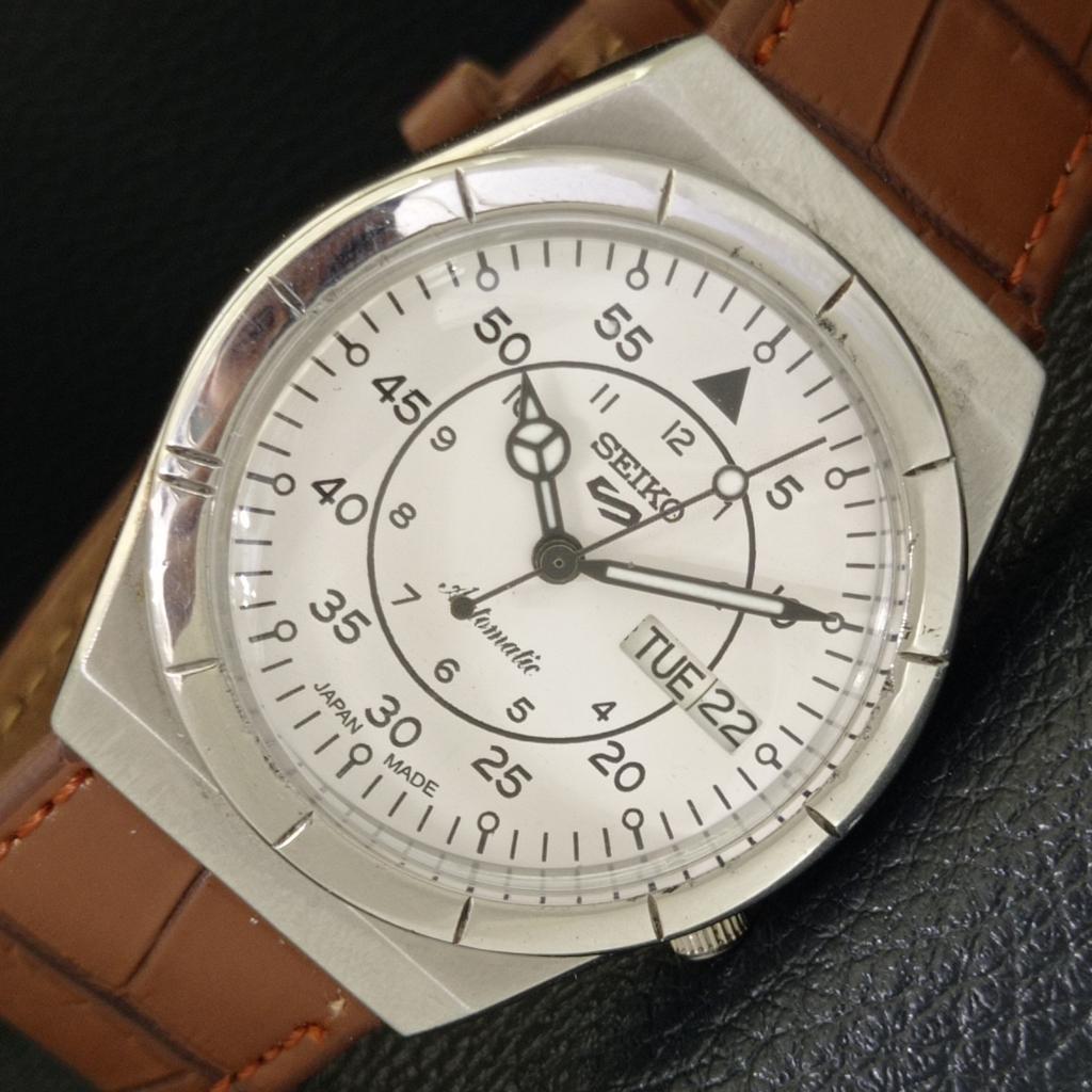 ВИНТАЖНЫЕ МУЖСКИЕ АВТОМАТИЧЕСКИЕ ЧАСЫ SEIKO 5 JAPAN 7S26A a702108-5 R208-a702108 С КОРИЧНЕВЫМ ЦИФЕРБЛАТОМ
ВИНТАЖНЫЕ МУЖСКИЕ АВТОМАТИЧЕСКИЕ ЧАСЫ SEIKO 5 JAPAN 7S26A a702108-5 R208-a702108 С КОРИЧНЕВЫМ ЦИФЕРБЛАТОМ