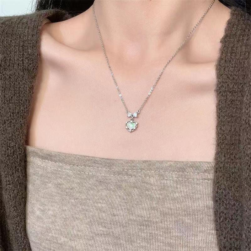 Vintage Light Luxury Heart Bow Pendant Necklace For Women Girls Statement Clavicular Chain Jewelry Accessories Gifts
Vintage Light Luxury Heart Bow Pendant Necklace For Women Girls Statement Clavicular Chain Jewelry Accessories Gifts