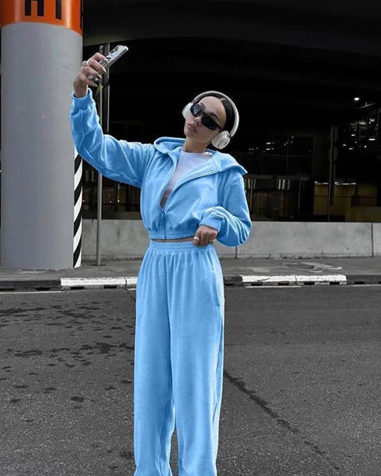 Women s 2024 Casual Set: European & American Street Style Hooded Cardigan with Elastic Waist Long Pants Small синій
Women s 2024 Casual Set: European & American Street Style Hooded Cardigan with Elastic Waist Long Pants Small синій