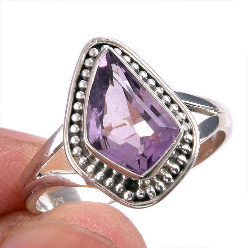 Natural Pink Amethyst Gemstone Handmade 925 Solid Silver Jewelry Ring S.9.5 Z7w21
Natural Pink Amethyst Gemstone Handmade 925 Solid Silver Jewelry Ring S.9.5 Z7w21