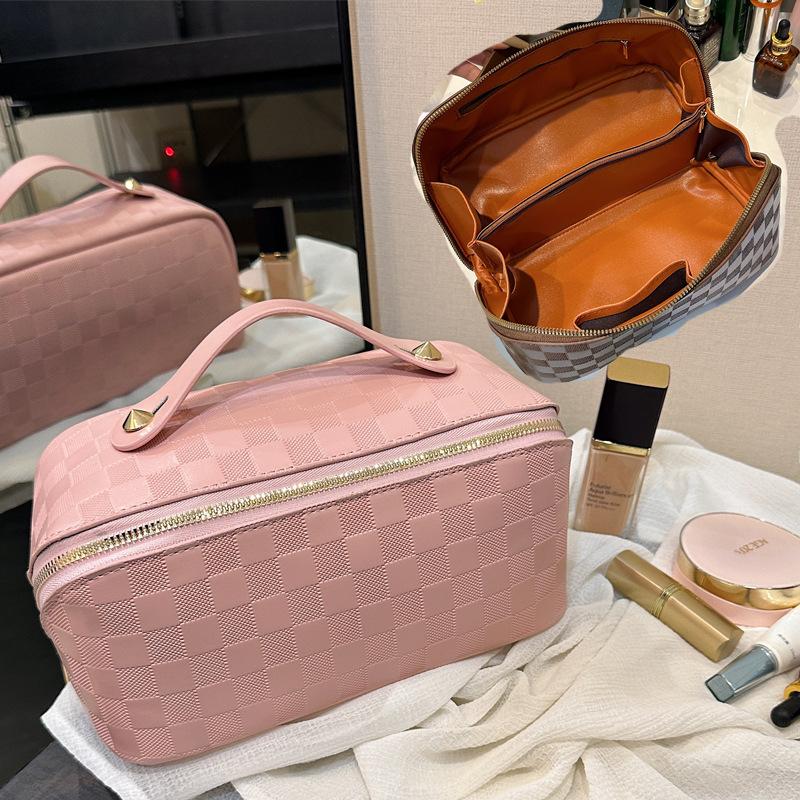 Cosmetic Bag PU Bag Clutch Bag Pillow Cosmetic Bag Portable Cosmetic Storage Bag Travel Bag Wash Bag Storage Bag 2026 25*11*13CM
Cosmetic Bag PU Bag Clutch Bag Pillow Cosmetic Bag Portable Cosmetic Storage Bag Travel Bag Wash Bag Storage Bag 2026 25*11*13CM
