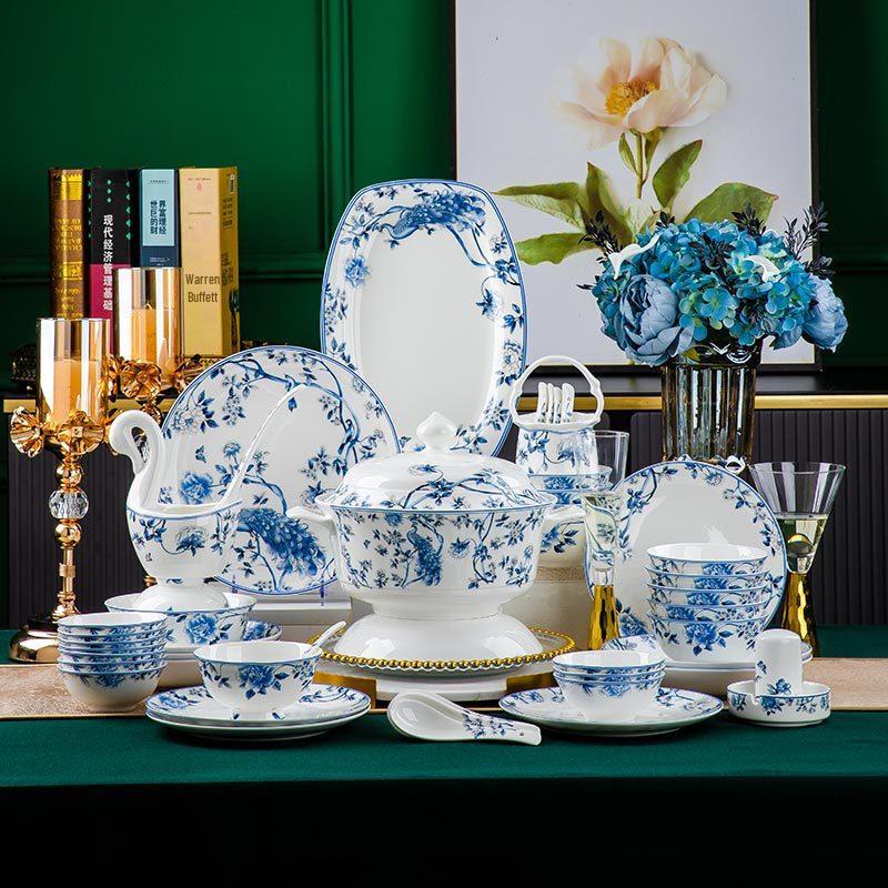 Jingdezhen Blue & White Porcelain Dinnerware Set
Jingdezhen Blue & White Porcelain Dinnerware Set
