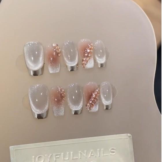 Xiaohongshu Magic Mirror French Blush Ombre Autumn Manicure Skin-Whitening Handmade Press-On Nails Medium M
Xiaohongshu Magic Mirror French Blush Ombre Autumn Manicure Skin-Whitening Handmade Press-On Nails Medium M