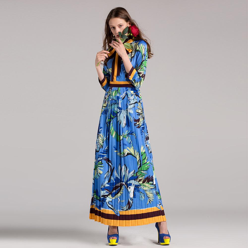 Women s Spring/Summer 2025 Blue Print Pleated Skirt Dress with Tie-Up Vacation Style M
Women s Spring/Summer 2025 Blue Print Pleated Skirt Dress with Tie-Up Vacation Style M