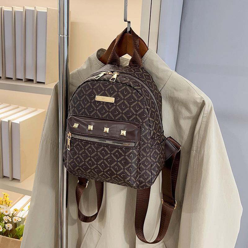 Рюкзак Весенняя Мода Универсальный Школьный Рюкзак Студента Женский Повседневный Вместительный Рюкзак для Путешествий с Принтом
Рюкзак Весенняя Мода Универсальный Школьный Рюкзак Студента Женский Повседневный Вместительный Рюкзак для Путешествий с Принтом