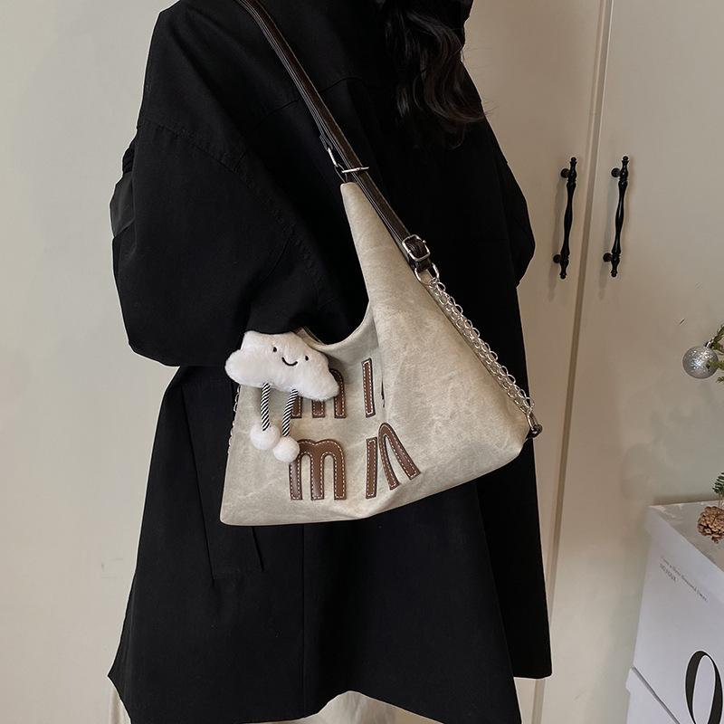 Retro niche design hand carry armpit bag women s autumn new fashion simple large capacity shoulder bag Without pendant коричневий
Retro niche design hand carry armpit bag women s autumn new fashion simple large capacity shoulder bag Without pendant коричневий