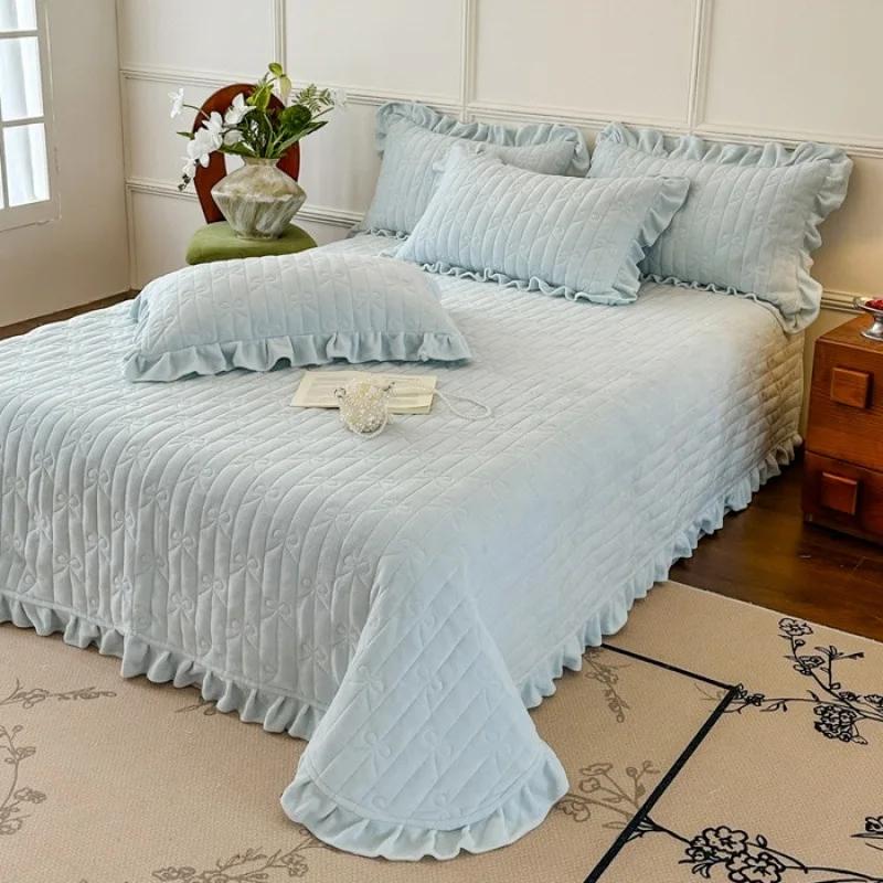 2025 new winter style French class A engraved thickened milk fleece Korean version princess windbed cover three-piece set only 2pcs pillowcase
2025 new winter style French class A engraved thickened milk fleece Korean version princess windbed cover three-piece set only 2pcs pillowcase