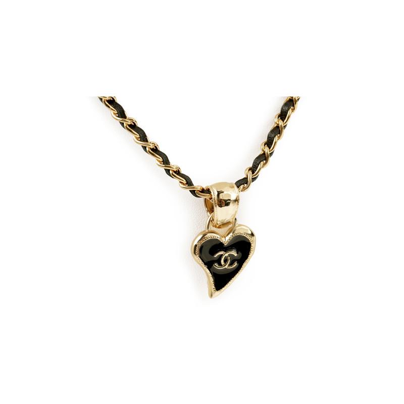 CHANEL Metal and Calfskin Heart Double C Necklace Black Gold Women s Metal Necklace Women s золотий
CHANEL Metal and Calfskin Heart Double C Necklace Black Gold Women s Metal Necklace Women s золотий