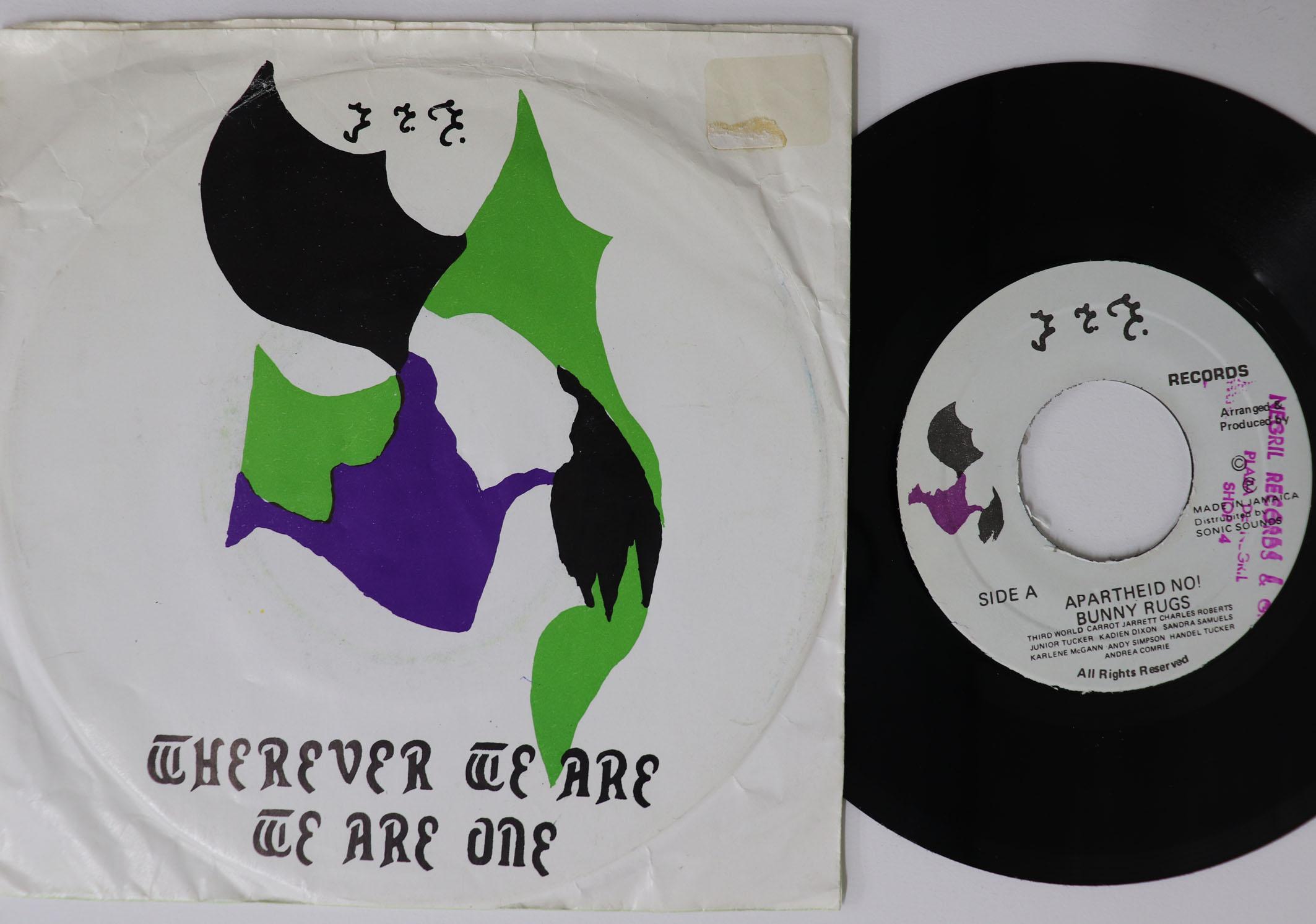 7inch Record BUNNY RUGS DEAN FRASER Apartheid No Ya Mo Pa Instrume NONE SONIC SOUNDS Jamaica Reggae Ska Dub Used
7inch Record BUNNY RUGS DEAN FRASER Apartheid No Ya Mo Pa Instrume NONE SONIC SOUNDS Jamaica Reggae Ska Dub Used