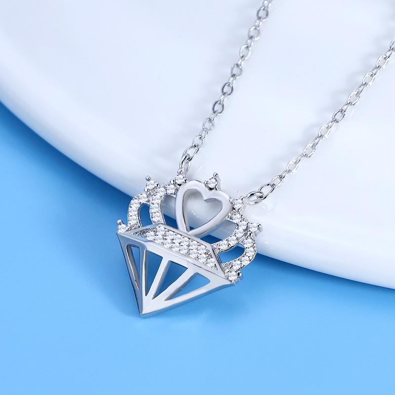 Hottest Heart-shaped Crown Necklace Accessories for Women with Versatile High-end Collarbone Chain Jewelry
Hottest Heart-shaped Crown Necklace Accessories for Women with Versatile High-end Collarbone Chain Jewelry