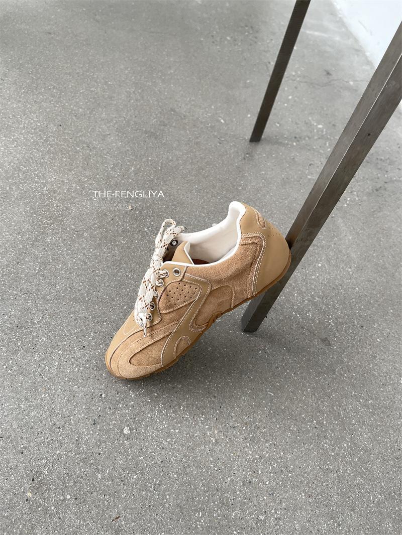 Platform-soled German training shoes women s autumn and winter 2025 new sports and leisure shoes inner height-increasing board shoes retro white shoes 39 хакі
Platform-soled German training shoes women s autumn and winter 2025 new sports and leisure shoes inner height-increasing board shoes retro white shoes 39 хакі