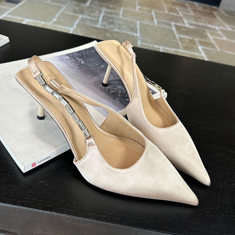 Модные женские тонкие босоножки на высоком каблуке, обувь, модная женская обувь со стразами, с острым носком, элегантные женские босоножки на каблуке, обувь-слипоны 35 бежевый
Модные женские тонкие босоножки на высоком каблуке, обувь, модная женская обувь со стразами, с острым носком, элегантные женские босоножки на каблуке, обувь-слипоны 35 бежевый