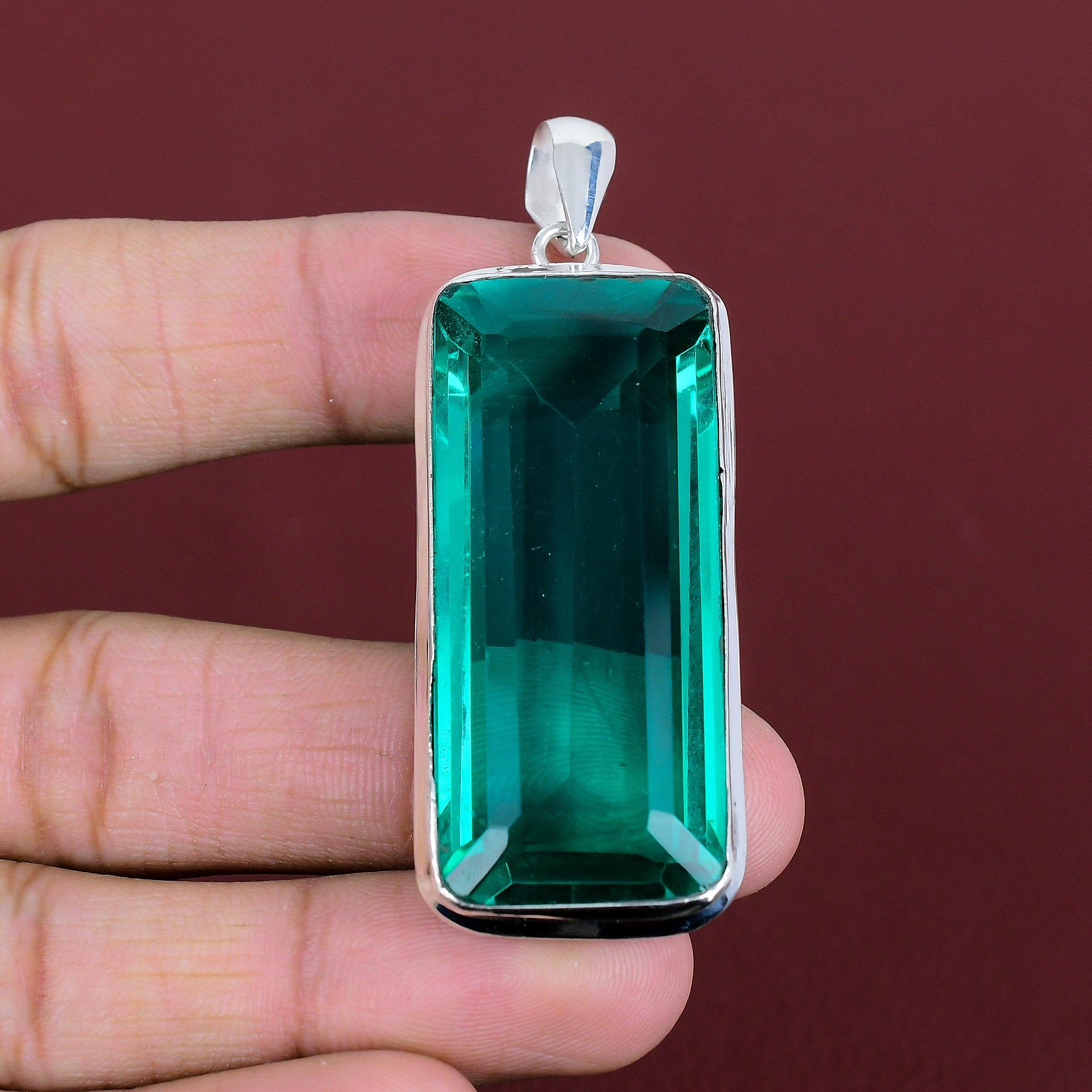 Faceted chrome diopside pendant top quality gemstone pendant 925 sterling silver pendant handmade jewelry birthstone pendants gifts for him
Faceted chrome diopside pendant top quality gemstone pendant 925 sterling silver pendant handmade jewelry birthstone pendants gifts for him