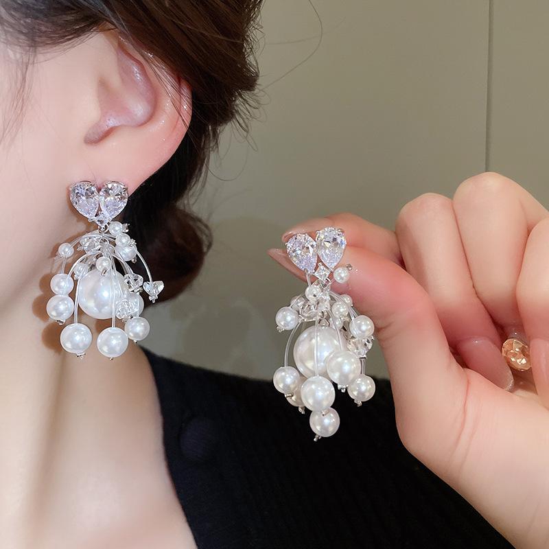 Геометрические серьги с серебряными иглами, стразами и жемчугом - Элегантный французский ретро-стиль
Геометрические серьги с серебряными иглами, стразами и жемчугом - Элегантный французский ретро-стиль