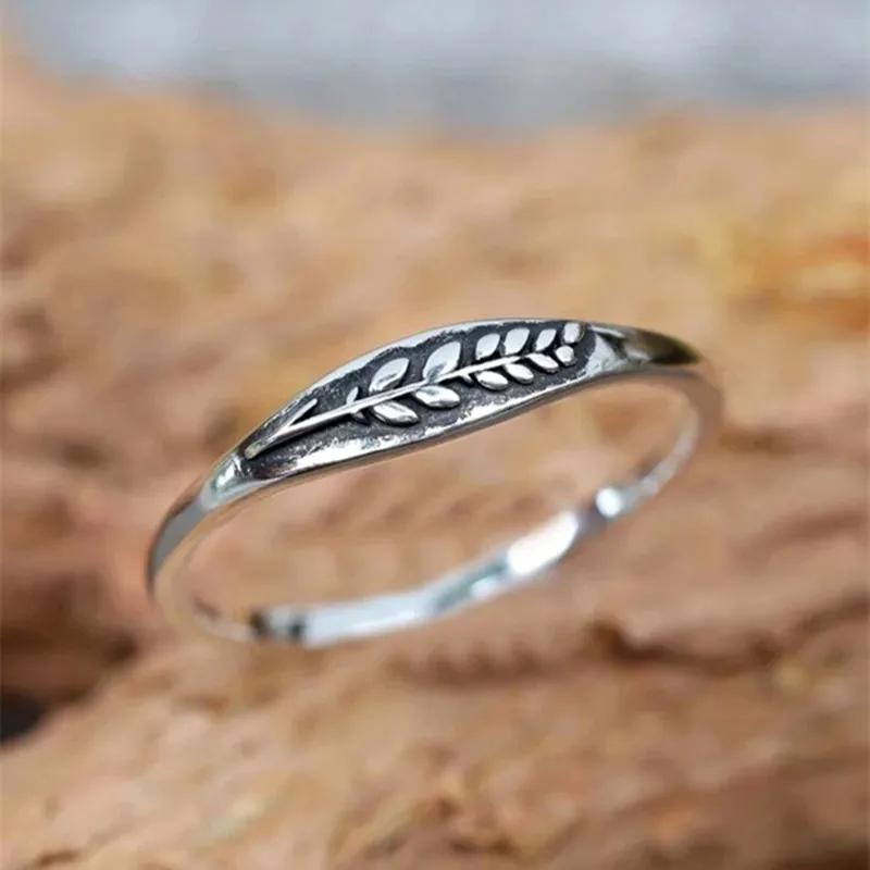 2026 Carved Leaf Design Vintage Women Ring Anti Copper Color Chic Finger-ring Daily Wear Party Versatile Female Retro Zircon 6
2026 Carved Leaf Design Vintage Women Ring Anti Copper Color Chic Finger-ring Daily Wear Party Versatile Female Retro Zircon 6