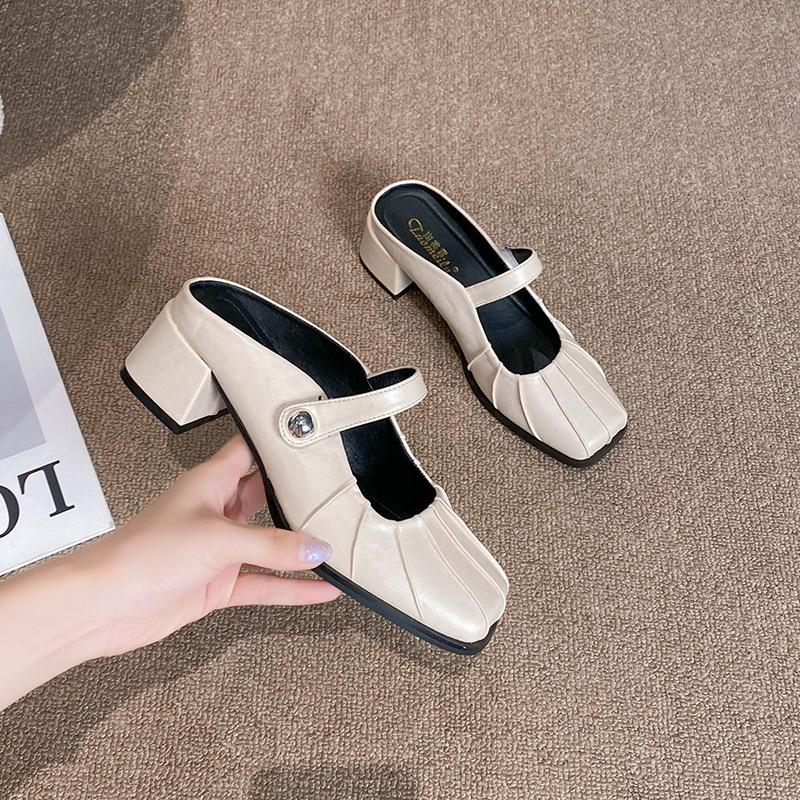 New bag head half slippers women s summer wear lazy Muller shoes flat splicing versatile word with sandals 43
New bag head half slippers women s summer wear lazy Muller shoes flat splicing versatile word with sandals 43