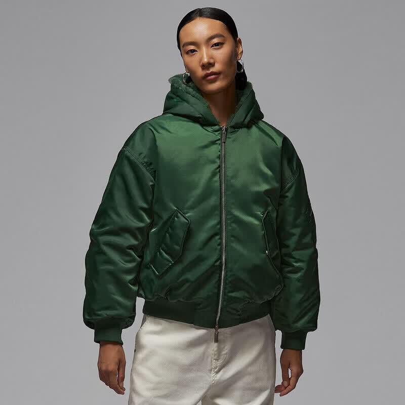 Jordan Women s Padded Hooded Jacket M
Jordan Women s Padded Hooded Jacket M