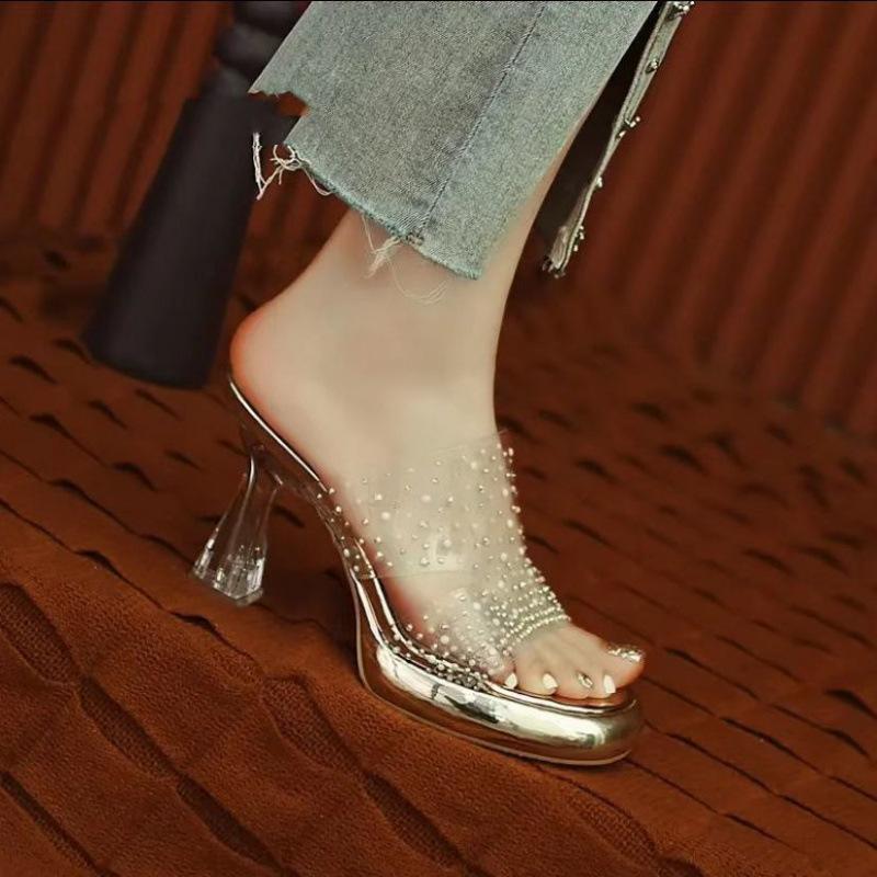 Transparent cool slippers high-heeled rhinestone thick-soled new waterproof table thick-heeled sandals are not tired 34
Transparent cool slippers high-heeled rhinestone thick-soled new waterproof table thick-heeled sandals are not tired 34