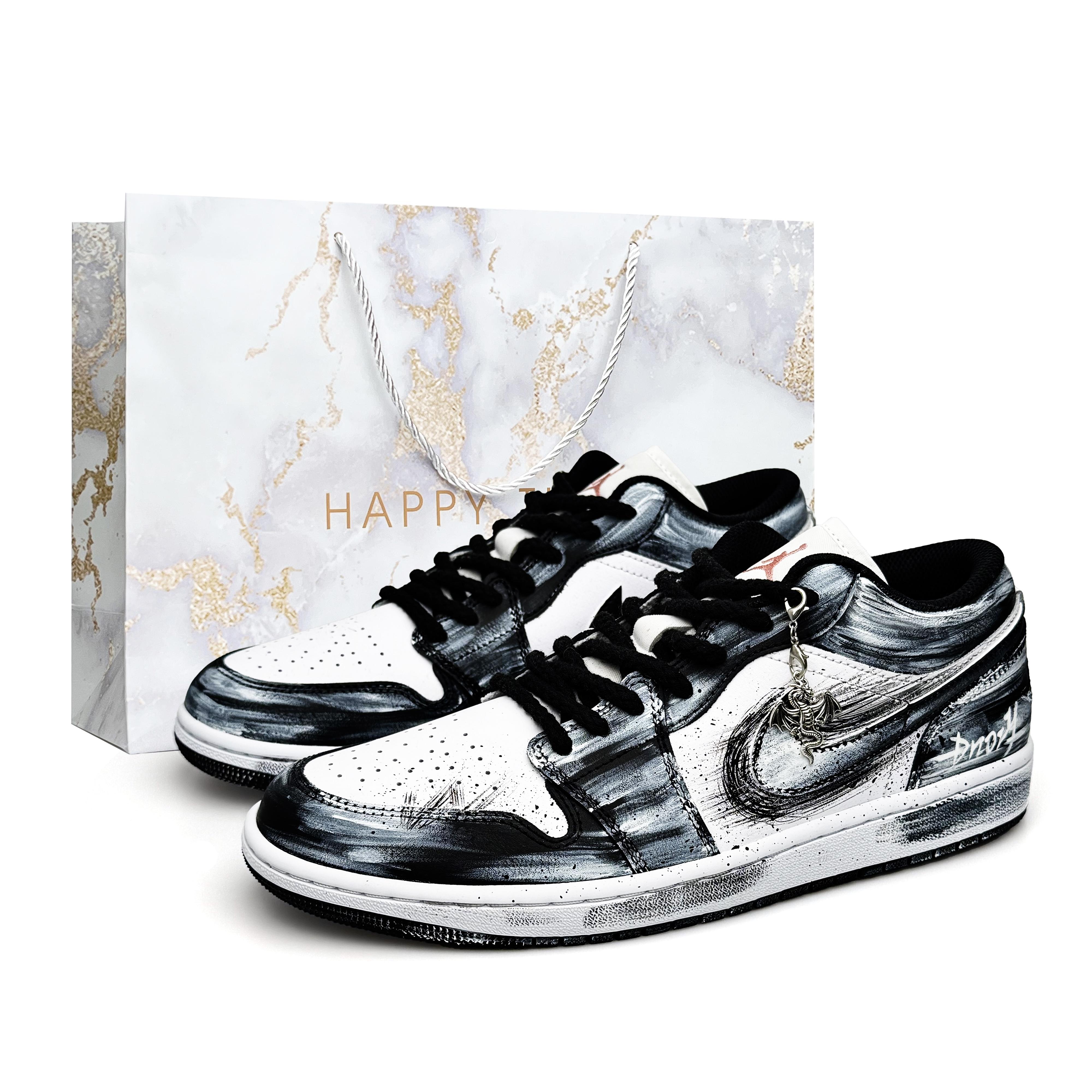 Jordan Air Jordan 1 Castle Dragon, Special Shopping Bag Abrasion Resistant Vintage Basketball Shoes Unisex 553558-165(Team920-BOX) 36
Jordan Air Jordan 1 Castle Dragon, Special Shopping Bag Abrasion Resistant Vintage Basketball Shoes Unisex 553558-165(Team920-BOX) 36
