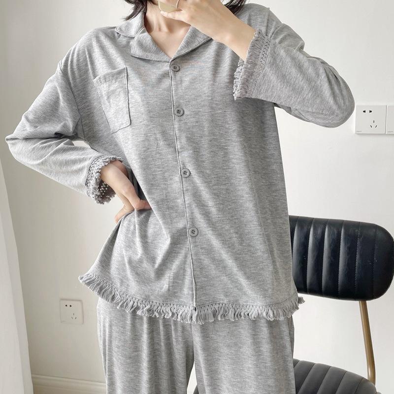 Минималистичный повседневный пижамный комплект с длинными рукавами и лацканами, домашняя одежда, сексуальная пижама с кисточками, повседневная хлопковая ночная одежда, домашняя одежда L серый
Минималистичный повседневный пижамный комплект с длинными рукавами и лацканами, домашняя одежда, сексуальная пижама с кисточками, повседневная хлопковая ночная одежда, домашняя одежда L серый