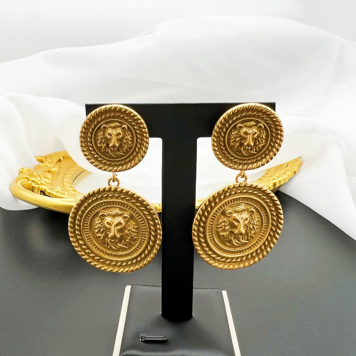 Medieval Vintage Western Exaggerated Relief Lion Head High End 925 Silver Needle Earnail Earrings
Medieval Vintage Western Exaggerated Relief Lion Head High End 925 Silver Needle Earnail Earrings