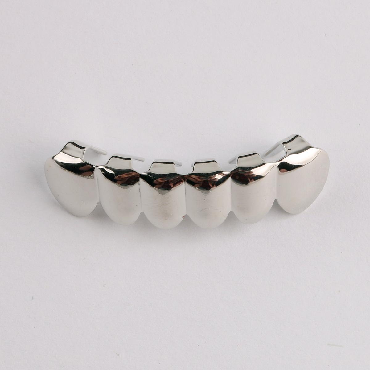 Трендовая европейская и американская клетчатая хип-хоп Хэллоуин фальшивые зубы ювелирное украшение реквизит
Трендовая европейская и американская клетчатая хип-хоп Хэллоуин фальшивые зубы ювелирное украшение реквизит