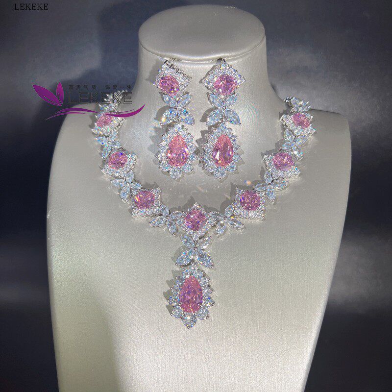 Fashion Fashion Light Luxury Elegant Zircon Necklace Bride Wedding Gown Dress Jewelry Fancy Clavicle Chain Earings Set Pink
Fashion Fashion Light Luxury Elegant Zircon Necklace Bride Wedding Gown Dress Jewelry Fancy Clavicle Chain Earings Set Pink